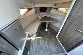 Sea Ray Sundancer 320 Outboard 31 2026 Sea Ray Sundancer 320 Outboard 32
