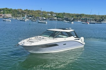 Sea Ray Sundancer 320 Outboard 49 2026 Sea Ray Sundancer 320 Outboard 50