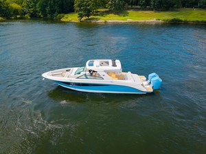 Sea Ray SLX 400 Outboard 0 2026 Sea Ray SLX 400 Outboard 1
