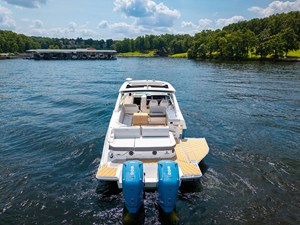 Sea Ray SLX 400 Outboard 7 2026 Sea Ray SLX 400 Outboard 8