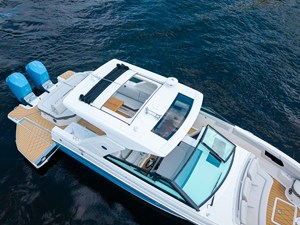 Sea Ray SLX 400 Outboard 10 2026 Sea Ray SLX 400 Outboard 11