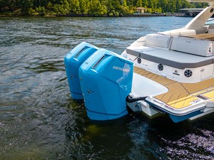 Sea Ray SLX 400 Outboard 14 2026 Sea Ray SLX 400 Outboard 15