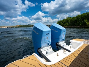 Sea Ray SLX 400 Outboard 17 2026 Sea Ray SLX 400 Outboard 18