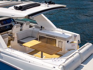 Sea Ray SLX 400 Outboard 19 2026 Sea Ray SLX 400 Outboard 20