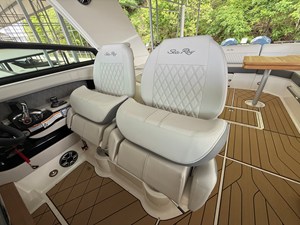 Sea Ray SLX 400 Outboard 28 2026 Sea Ray SLX 400 Outboard 29