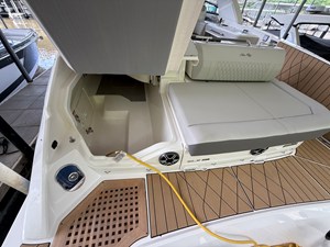 Sea Ray SLX 400 Outboard 46 2026 Sea Ray SLX 400 Outboard 47