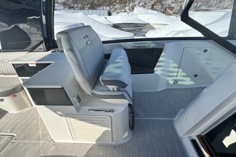 Sea Ray Sundancer 370 Outboard 19 2026 Sea Ray Sundancer 370 Outboard 20