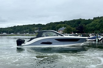 Sea Ray Sundancer 370 Outboard 43 2026 Sea Ray Sundancer 370 Outboard 44