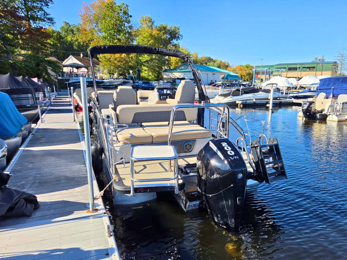 2025 Harris 230 Solstice 5