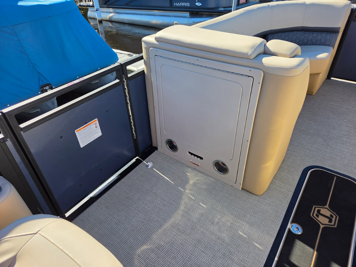 2025 Harris 230 Solstice 20