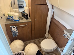 Boston Whaler 350 OUTRAGE 19 2017 Boston Whaler 350 OUTRAGE 20