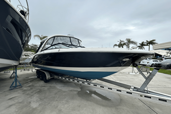 Sea Ray 310 SLX 2 2024 Sea Ray 310 SLX 3