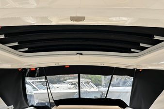 Sea Ray 310 SLX 18 2024 Sea Ray 310 SLX 19