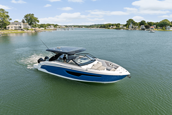 Cruisers Yachts 34 GLS Outboard 3 2026 Cruisers Yachts 34 GLS Outboard 4
