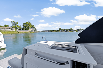 Cruisers Yachts 34 GLS Outboard 11 2026 Cruisers Yachts 34 GLS Outboard 12