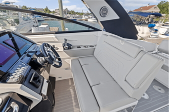 Cruisers Yachts 34 GLS Outboard 19 2026 Cruisers Yachts 34 GLS Outboard 20