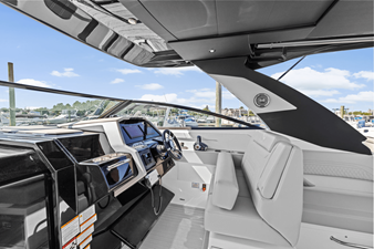 Cruisers Yachts 34 GLS Outboard 21 2026 Cruisers Yachts 34 GLS Outboard 22
