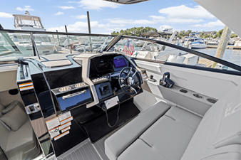 Cruisers Yachts 34 GLS Outboard 22 2026 Cruisers Yachts 34 GLS Outboard 23