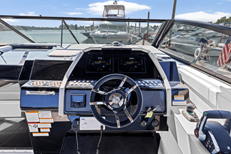Cruisers Yachts 34 GLS Outboard 24 2026 Cruisers Yachts 34 GLS Outboard 25
