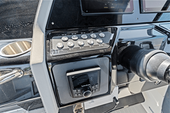 Cruisers Yachts 34 GLS Outboard 27 2026 Cruisers Yachts 34 GLS Outboard 28