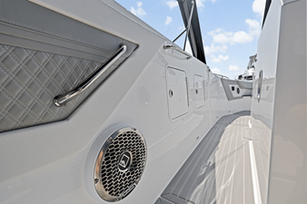 Cruisers Yachts 34 GLS Outboard 55 2026 Cruisers Yachts 34 GLS Outboard 56
