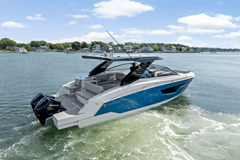Cruisers Yachts 34 GLS Outboard 62 2026 Cruisers Yachts 34 GLS Outboard 63