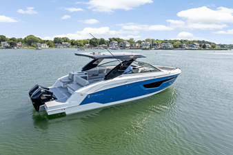 Cruisers Yachts 34 GLS Outboard 64 2026 Cruisers Yachts 34 GLS Outboard 65