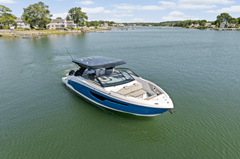 Cruisers Yachts 34 GLS Outboard 67 2026 Cruisers Yachts 34 GLS Outboard 68