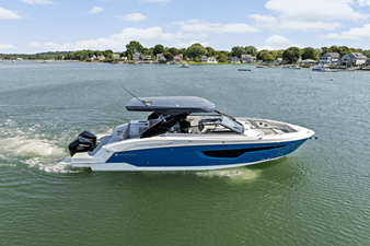 Cruisers Yachts 34 GLS Outboard 68 2026 Cruisers Yachts 34 GLS Outboard 69