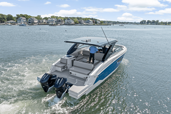 Cruisers Yachts 34 GLS Outboard 69 2026 Cruisers Yachts 34 GLS Outboard 70