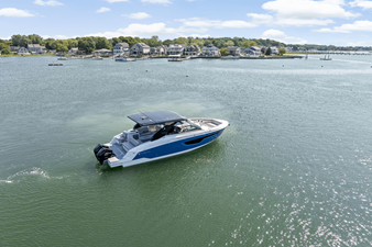 Cruisers Yachts 34 GLS Outboard 70 2026 Cruisers Yachts 34 GLS Outboard 71
