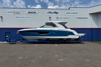 Cruisers Yachts 34 GLS 2 2026 Cruisers Yachts 34 GLS 3