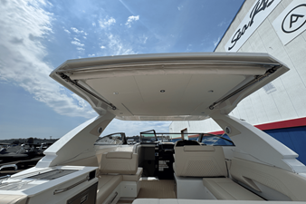 Cruisers Yachts 34 GLS 11 2026 Cruisers Yachts 34 GLS 12