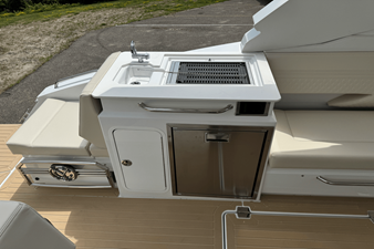 Cruisers Yachts 34 GLS 12 2026 Cruisers Yachts 34 GLS 13