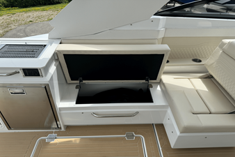 Cruisers Yachts 34 GLS 19 2026 Cruisers Yachts 34 GLS 20