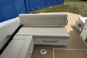 Cruisers Yachts 34 GLS 20 2026 Cruisers Yachts 34 GLS 21