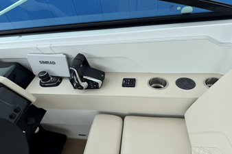 Cruisers Yachts 34 GLS 35 2026 Cruisers Yachts 34 GLS 36