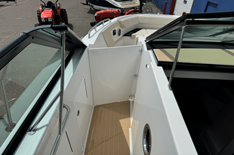 Cruisers Yachts 34 GLS 52 2026 Cruisers Yachts 34 GLS 53