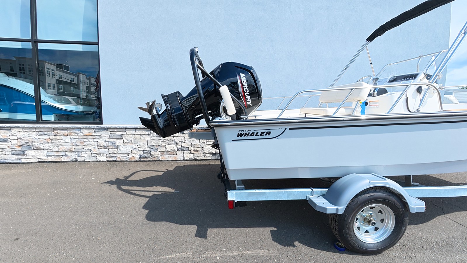 2026 Boston Whaler 170 Montauk 5
