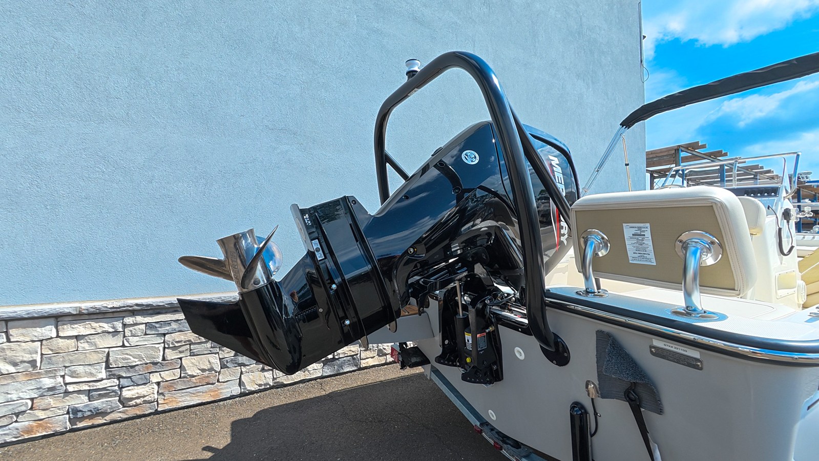 2026 Boston Whaler 170 Montauk 6