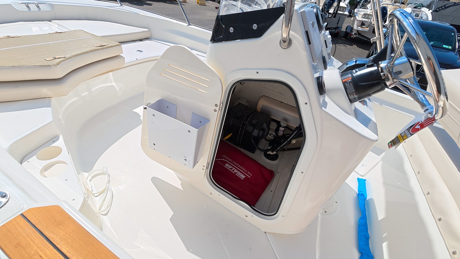2026 Boston Whaler 170 Montauk 16