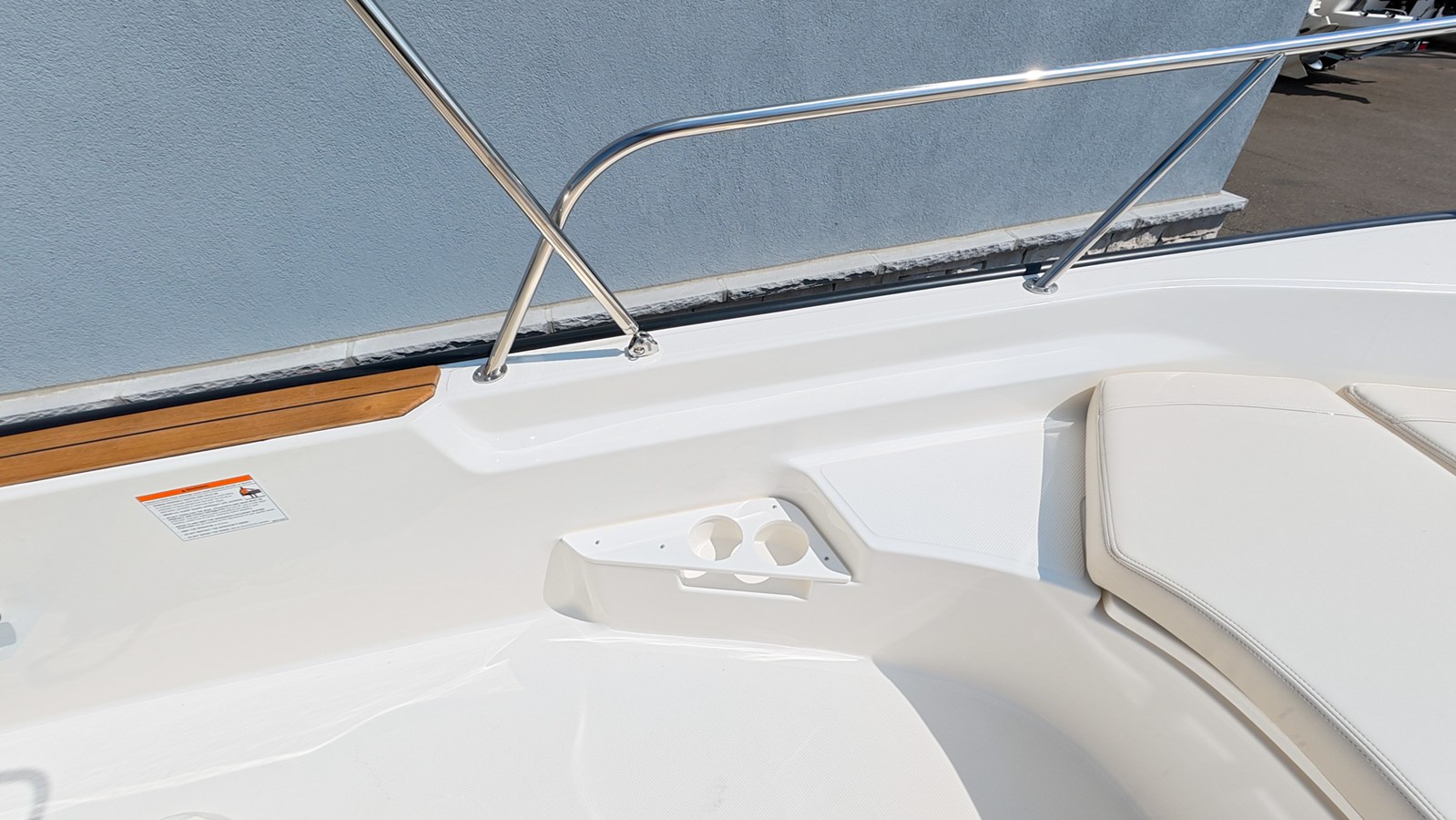 2026 Boston Whaler 170 Montauk 21