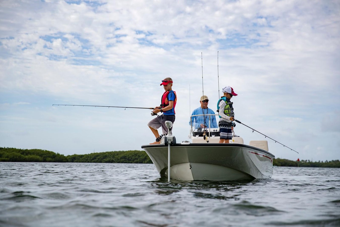 2026 Boston Whaler 170 Montauk 28