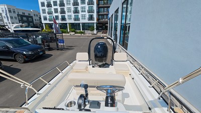 2026 Boston Whaler 170 Montauk 23