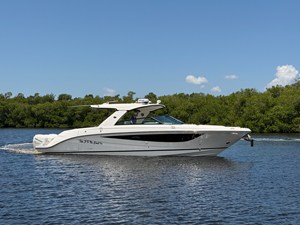 Sea Ray 400 SLX OB 2 2020 Sea Ray 400 SLX OB 3