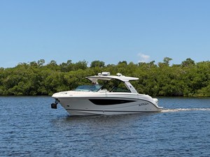 Sea Ray 400 SLX OB 6 2020 Sea Ray 400 SLX OB 7