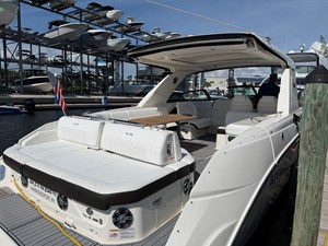 Sea Ray 400 SLX OB 15 2020 Sea Ray 400 SLX OB 16