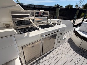 Sea Ray 400 SLX OB 21 2020 Sea Ray 400 SLX OB 22