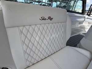 Sea Ray 400 SLX OB 35 2020 Sea Ray 400 SLX OB 36