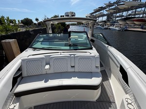 Sea Ray 400 SLX OB 42 2020 Sea Ray 400 SLX OB 43